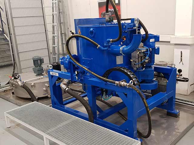 centrifuge-oiling-sz Centrifuge